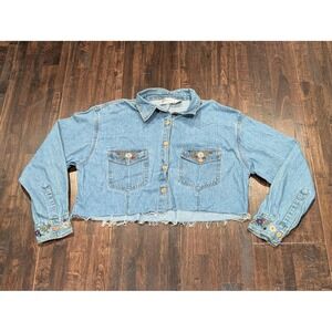 Vintage‎ Cropped Denim Shirt Floral Embroidered Raw Hem Wood Buttons Cottagecore